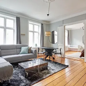  Apartment Spacious Scandinavian 3Br Apartment In Vibrant Area